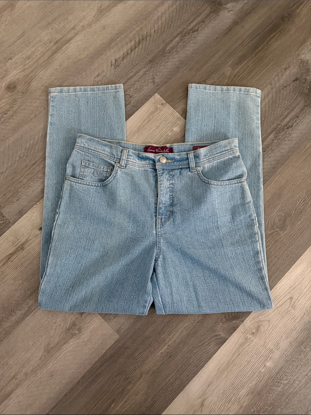 Gloria Vanderbilt Amanda Classic Fit Straight Leg Jean in Medium Wash Size 12 P